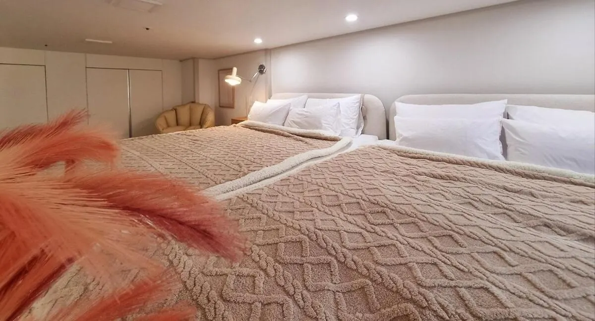 Apartment Open Sale Luxury Stay In Hongik Univ Station 3Mins 7Ppl Group Family Trip Luggage Storage Seoul South Korea