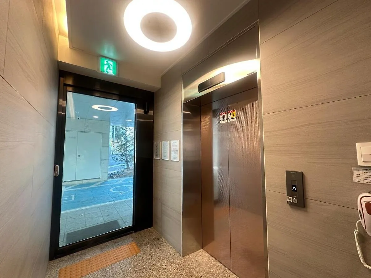 Open Sale Luxury Stay In Hongik Univ Station 3Mins 7Ppl Group Family Trip Luggage Storage Seoul Apartment