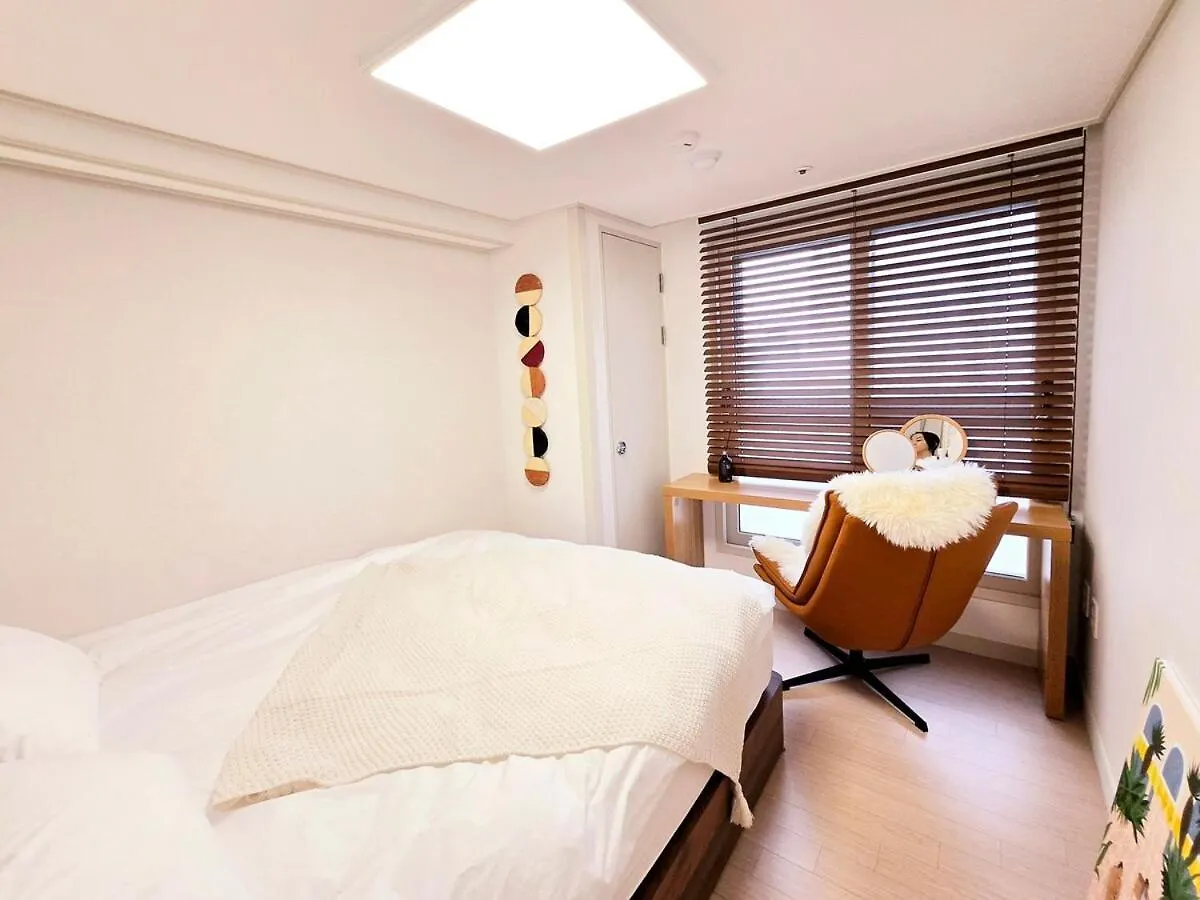 Apartment Open Sale Luxury Stay In Hongik Univ Station 3Mins 7Ppl Group Family Trip Luggage Storage Seoul South Korea