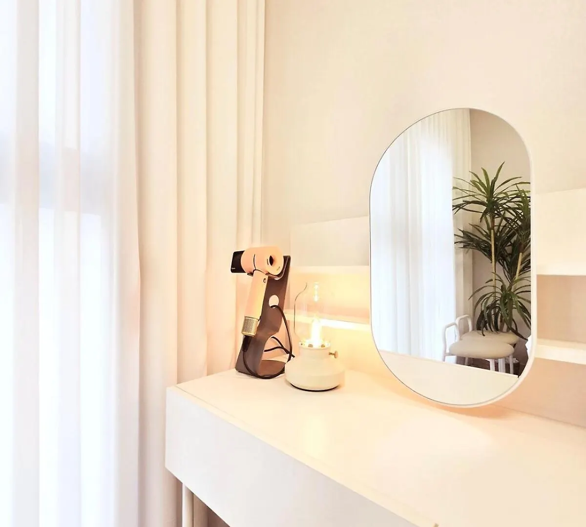Open Sale Luxury Stay In Hongik Univ Station 3Mins 7Ppl Group Family Trip Luggage Storage Seoul 0*,