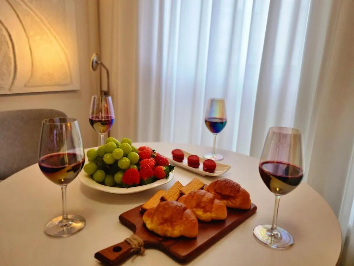 Open Sale Luxury Stay In Hongik Univ Station 3Mins 7Ppl Group Family Trip Luggage Storage Seoul 0*,